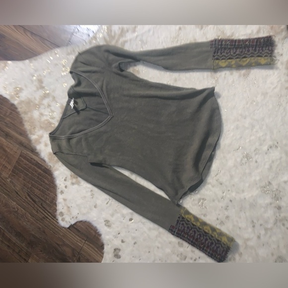 Free people we the free art school cuff olive green thermal boho fall M casual - Picture 2 of 4